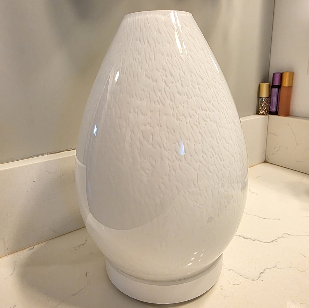 Young Living Lustre Diffuser